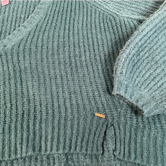 Savage X Fenty Fuzz Knit V-Neck Sweater Longer Back Body 2x Fuzzy High Quality - Picture 9 of 11